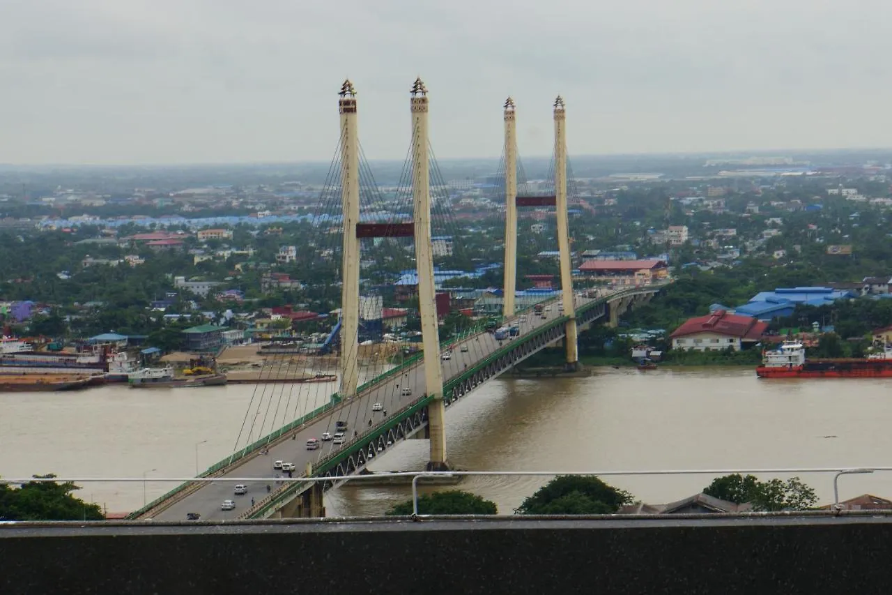 Spring Line Hotel Yangon