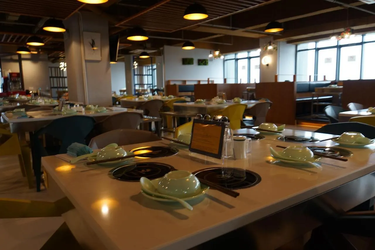 Spring Line Hotel Yangon
